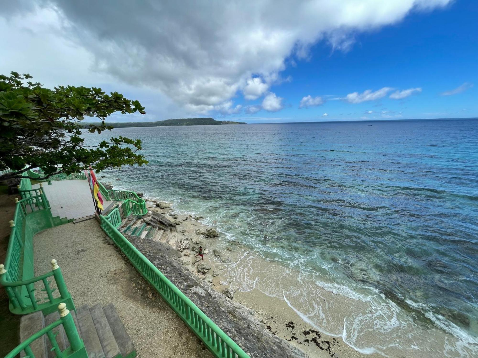 Oceanfront Beach Resort Siquijor Exterior photo