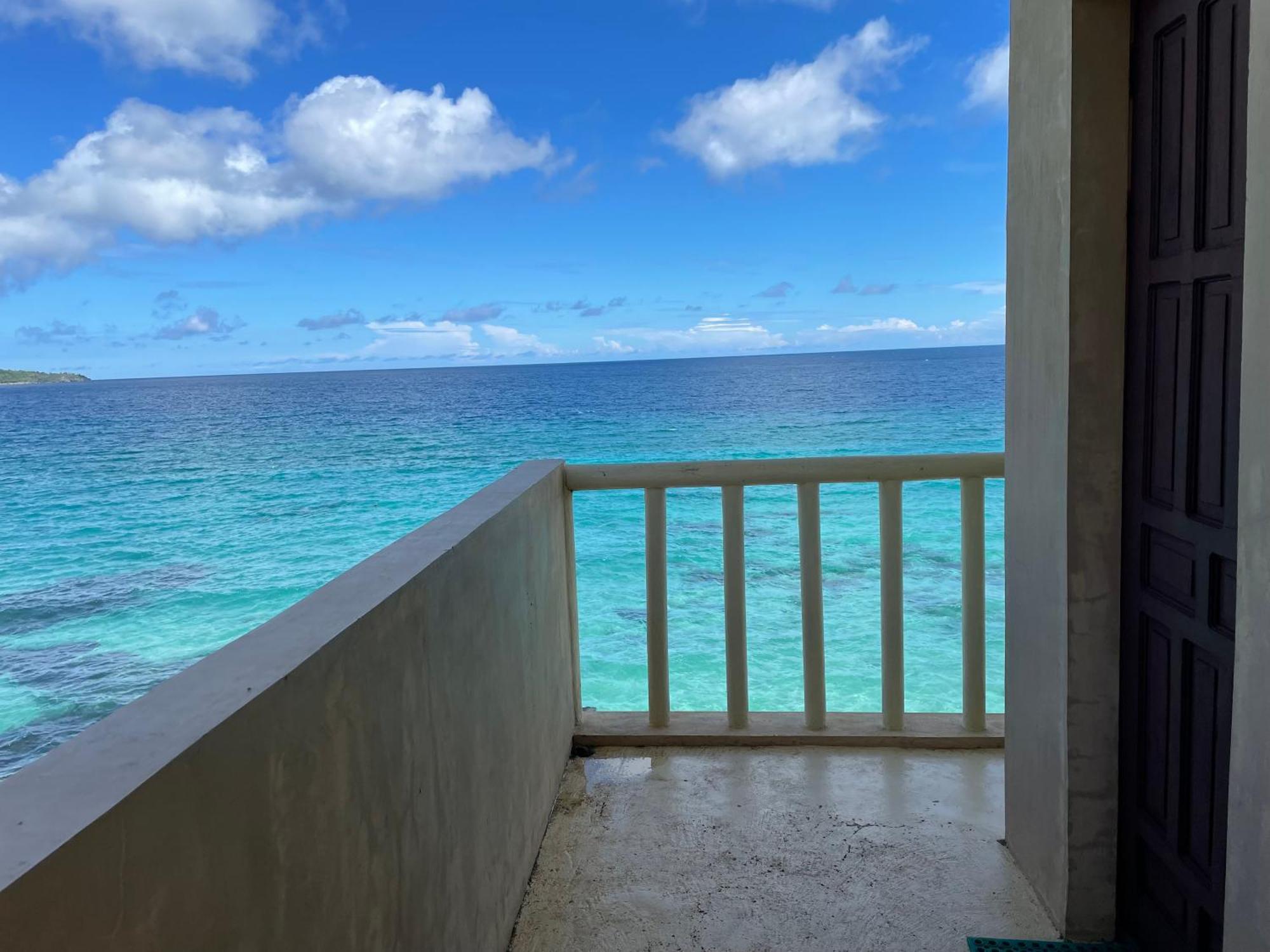 Oceanfront Beach Resort Siquijor Exterior photo
